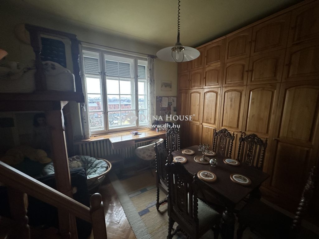 4025 Debrecen — 1/16