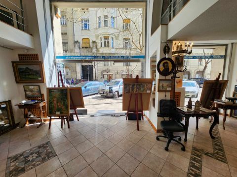 Eladó Üzlethelyiség 1055 Budapest 5. kerület 