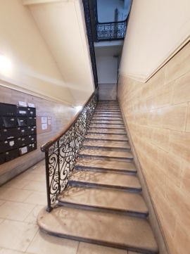 Kiadó Lakás 1073 Budapest 7. kerület Irodának kiadó az Erzsébet körúton
