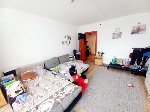 Eladó Lakás 6000 Kecskemét Széchenyiváros