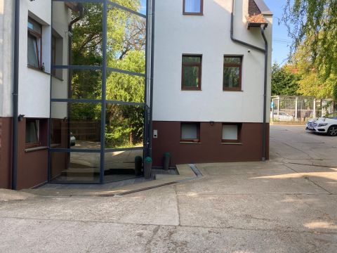 Eladó Ház 1028 Budapest 2. kerület , HIDEGKÚTON KOMPLETT HÁZ-ÜZLETEKKEL ÉS LAKÁSSAL