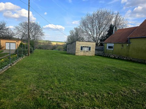 Eladó Telek 7762 Pécsudvard 
