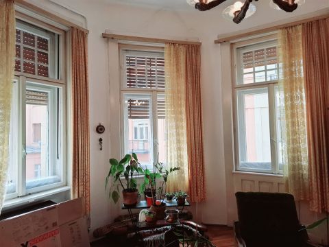 Eladó Lakás 1137 Budapest 13. kerület 