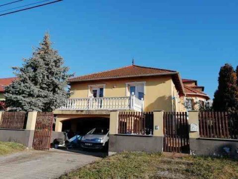 Eladó Ház 2800 Tatabánya 