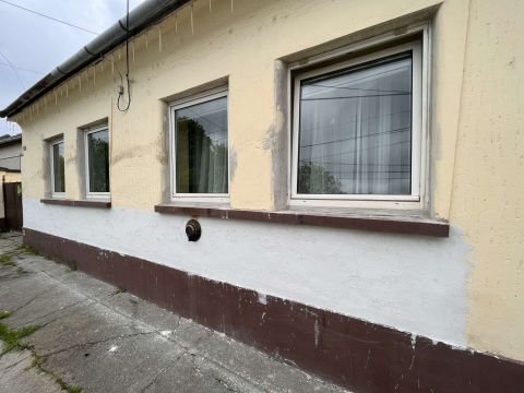 Eladó Ház 6300 Kalocsa Eladó Kalocsán a Petőfi utcában egy 120 nm-es családiház