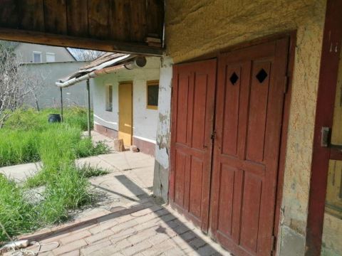 Eladó Ház 5400 Mezőtúr 5400 Mezőtúr, Jó