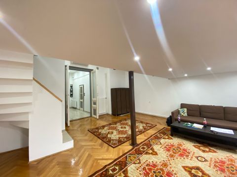 Eladó Lakás 1065 Budapest 6. kerület 1 percre a Bazilika
