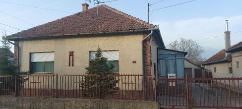 Eladó Ház 6065 Lakitelek , 6065 Lakitelek, Csendes