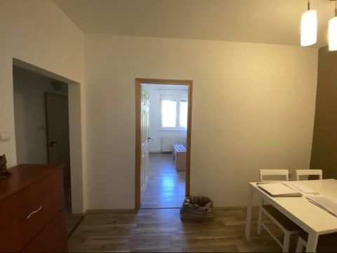 Eladó Lakás 7633 Pécs 