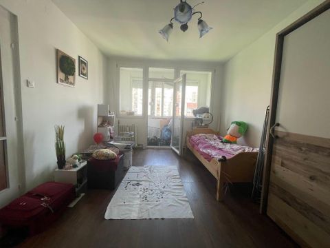 Eladó Lakás 5000 Szolnok , 5000 Szolnok, Lakó övezet