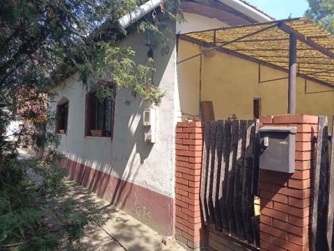 Eladó Ház 5747 Almáskamarás , 5747 Almáskamarás, Központ