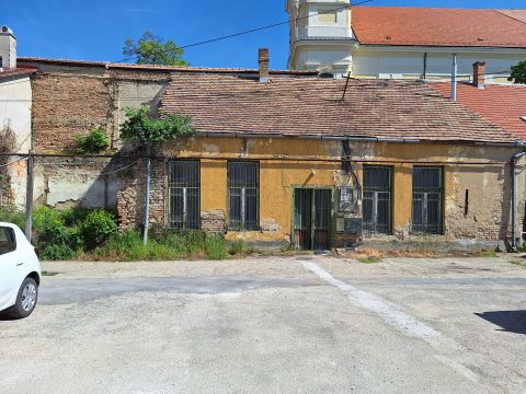 Eladó Telek 2890 Tata 