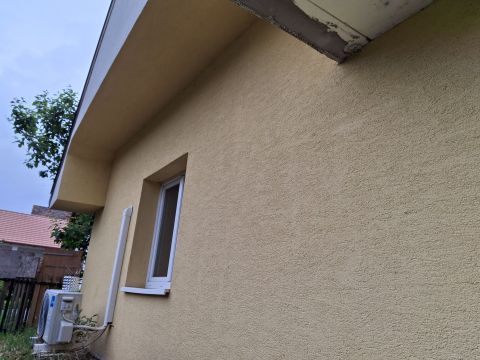 Eladó Ház 2473 Vál 