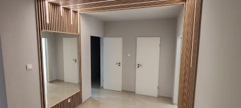 Eladó Lakás 1039 Budapest 3. kerület , Békásmegyeren felújított