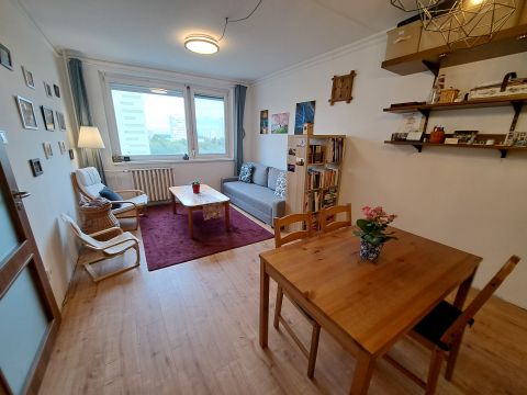 Eladó Lakás 1039 Budapest 3. kerület Békásmegyer hegy felöli oldalán