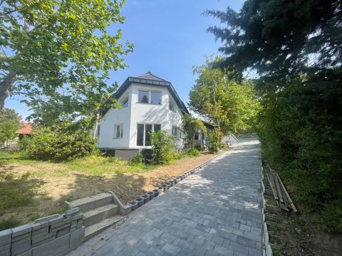 Kiadó Ház 2100 Gödöllő 