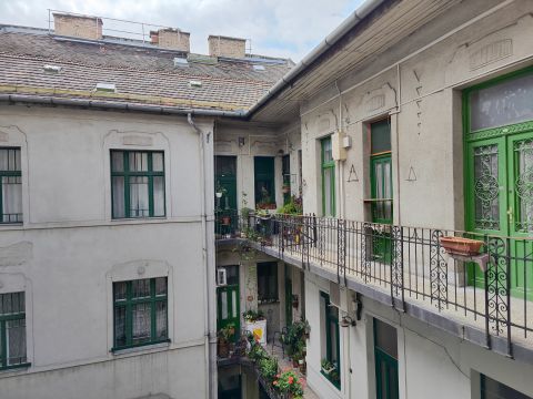 Eladó Lakás 1078 Budapest 7. kerület , a Nefelejcs utcában, az egyetem közelében