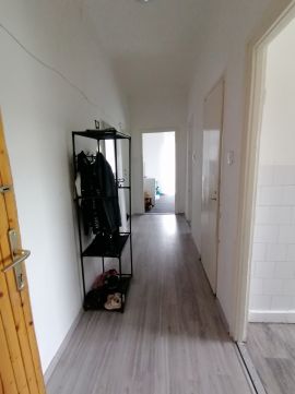 Eladó Lakás 7300 Komló 