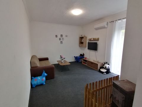 Eladó Lakás 7300 Komló 