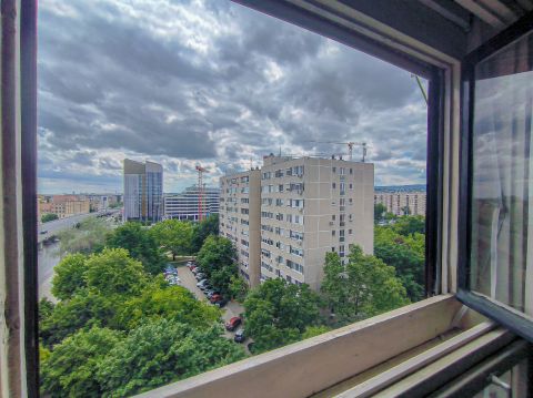 Eladó Lakás 1138 Budapest 13. kerület , Göncz Árpád városközpontnál, felújításra előkészítve