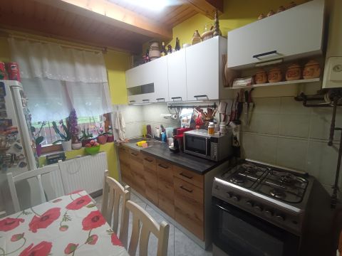 Eladó Ház 1238 Budapest 23. kerület , Tópari nyugalom a fővárosban