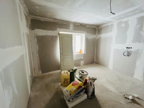 Eladó Ház 2242 Sülysáp Felújított, 4 szobás, tégla építésű kádár-kocka!