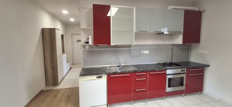 Kiadó Lakás 2335 Taksony , Kiadó 1,5 szobás lakás Taksonyban!
