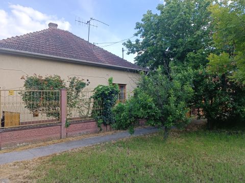 Eladó Ház 5600 Békéscsaba 