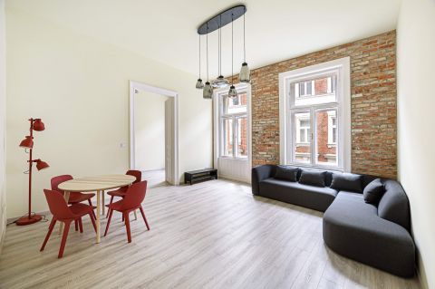 Kiadó Lakás 1027 Budapest 2. kerület , Fő utca Kacsa utca sarok