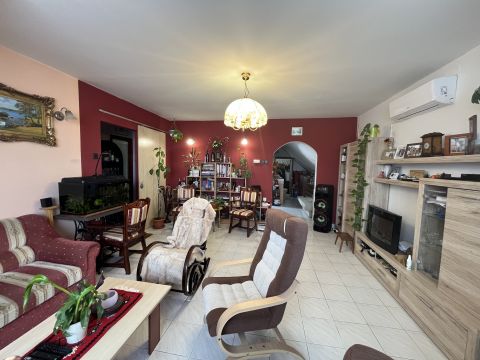Eladó Ház 9700 Szombathely , Szombathely Fábián Gyula utca