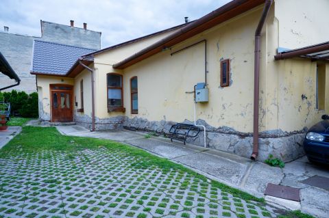Eladó Lakás 7400 Kaposvár központi