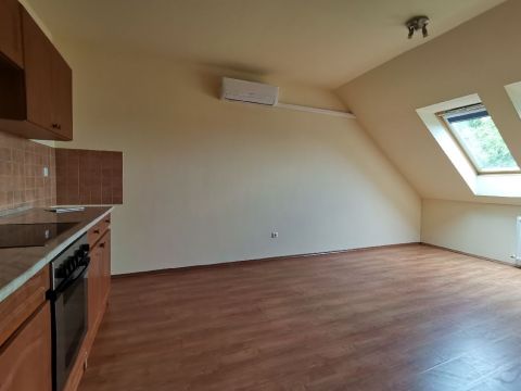 Kiadó Lakás 4400 Nyíregyháza 