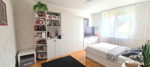 Eladó Lakás 8000 Székesfehérvár 
