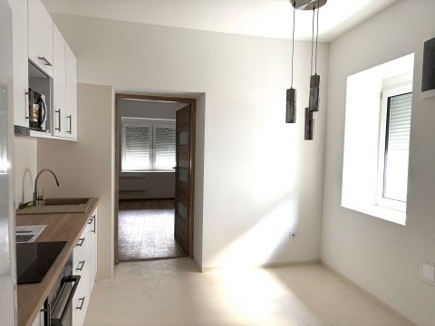 Kiadó Lakás 2500 Esztergom 
