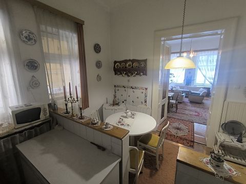 Eladó Lakás 6000 Kecskemét 