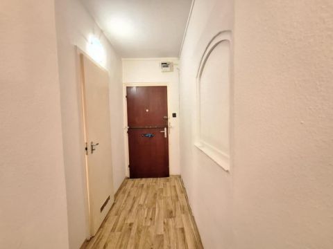 Eladó Lakás 1042 Budapest 4. kerület , 1042 Budapest 4, Újpest
