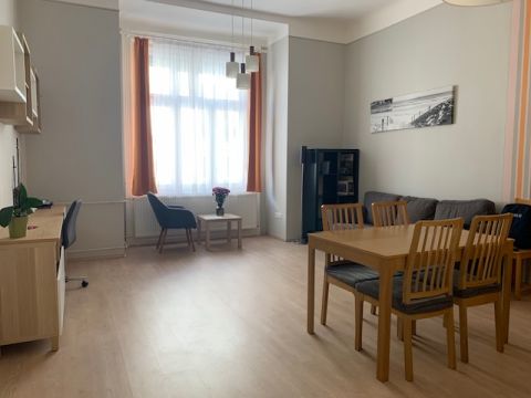 Eladó Lakás 1133 Budapest 13. kerület , METRÓTÓL 5 PERCRE, GARAM UTCAI FELÚJÍTOTT LAKÁS, BÚTORZATTAL