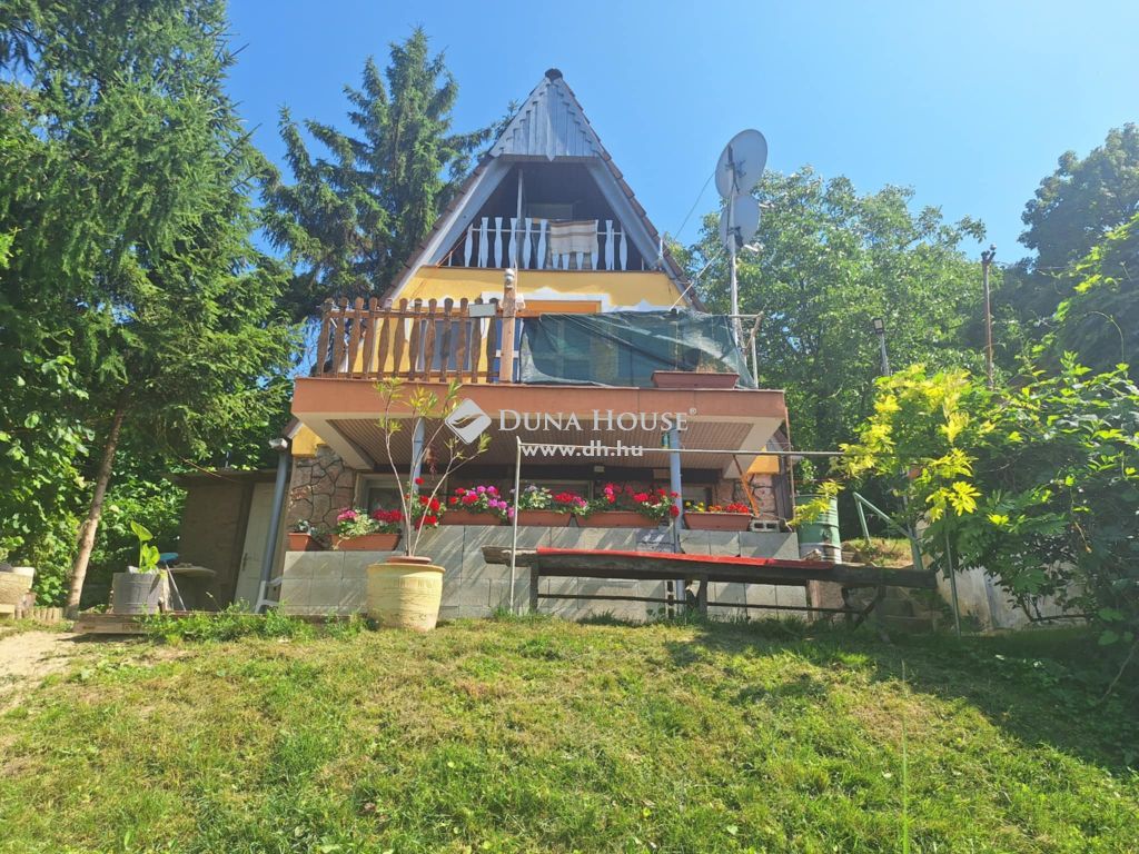 2544 Neszmély , Panorámás házikó — 1/27