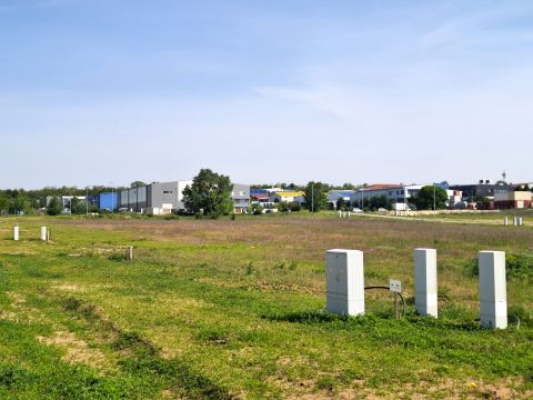 Eladó Telek 2100 Gödöllő Összközműves ipari telkek
