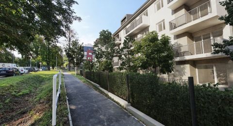 Eladó Parkoló 7632 Pécs , Árnyas Liget