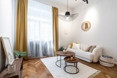 Eladó Lakás 1055 Budapest 5. kerület 