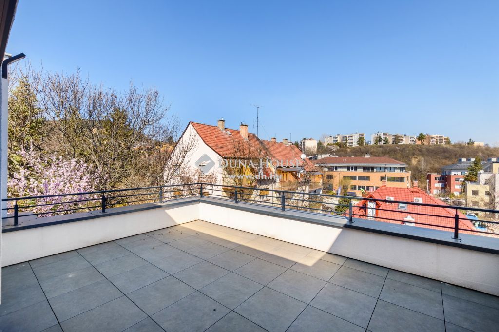1025 Budapest 2. kerület , Kiváló lokáció-Sétatávolságra a Kolosy tér-parkolóval — 1/8