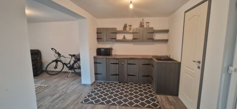 Eladó Ház 8646 Balatonfenyves , Csendes Balaton közeli környék