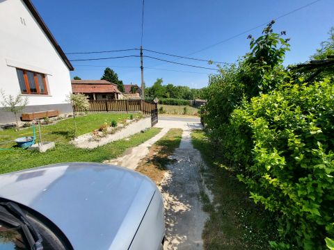 Eladó Telek 2318 Szigetszentmárton Szigetszentmárton - Szabadstrandtól pár perc sétára!