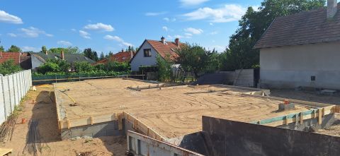 Eladó Ház 2100 Gödöllő Gödöllőn 92 nm-es, újépítésű ingatlan 464 nm telekel! 