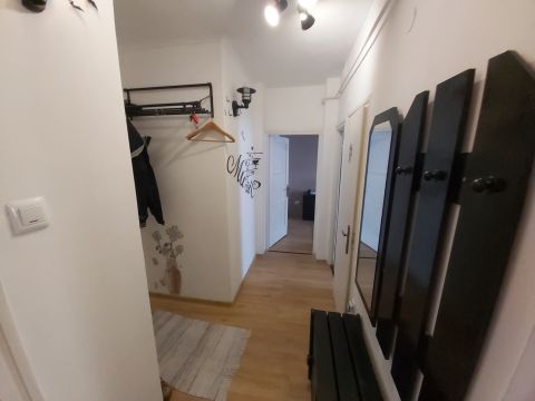 Eladó Lakás 1044 Budapest 4. kerület 4.kerület, 2 szobás, felújított lakás  – azonnal költözhető