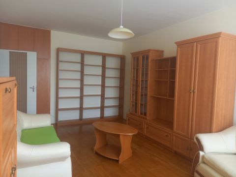 Kiadó Lakás 3200 Gyöngyös , Farkas Tamás utcában