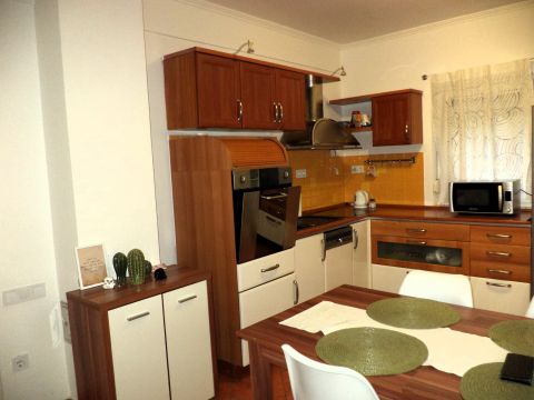 Eladó Ház 2484 Gárdony , Agárdi Parkerő közelében.