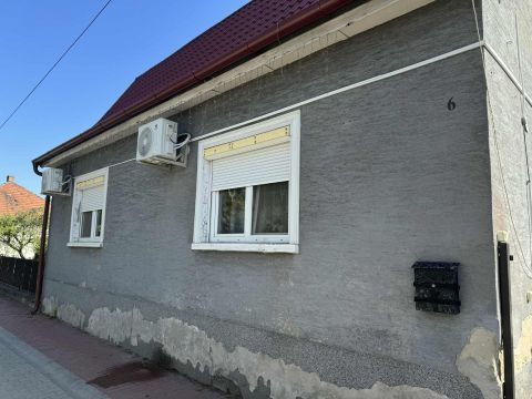 Eladó Ház 2531 Tokod 