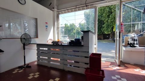 Eladó Üzlethelyiség 6800 Hódmezővásárhely 
